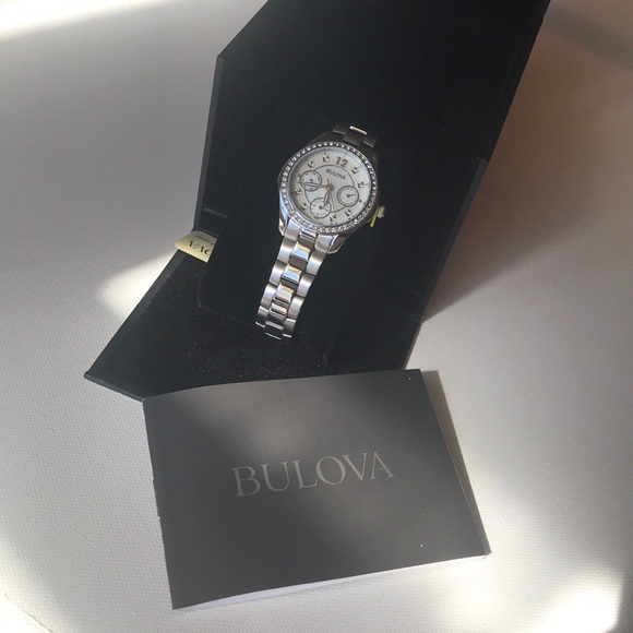 Women’s Bulova Watch - Picture 5 of 8